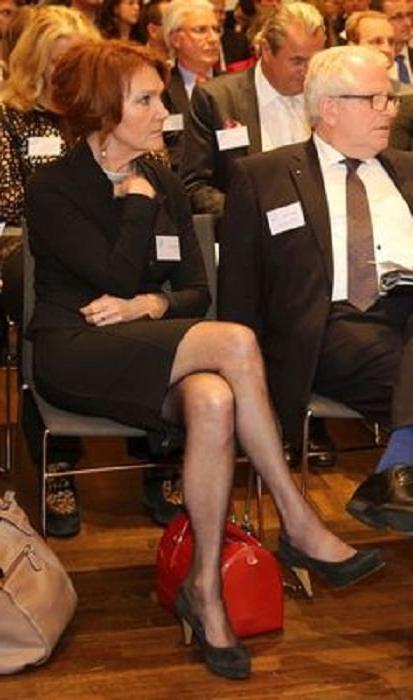16P Chairwoman