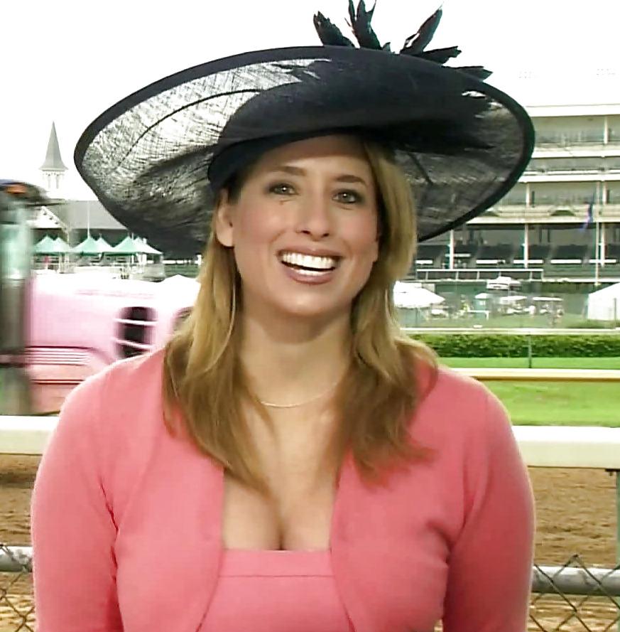 25P Weather Channel Babe: Stephanie Abrams
