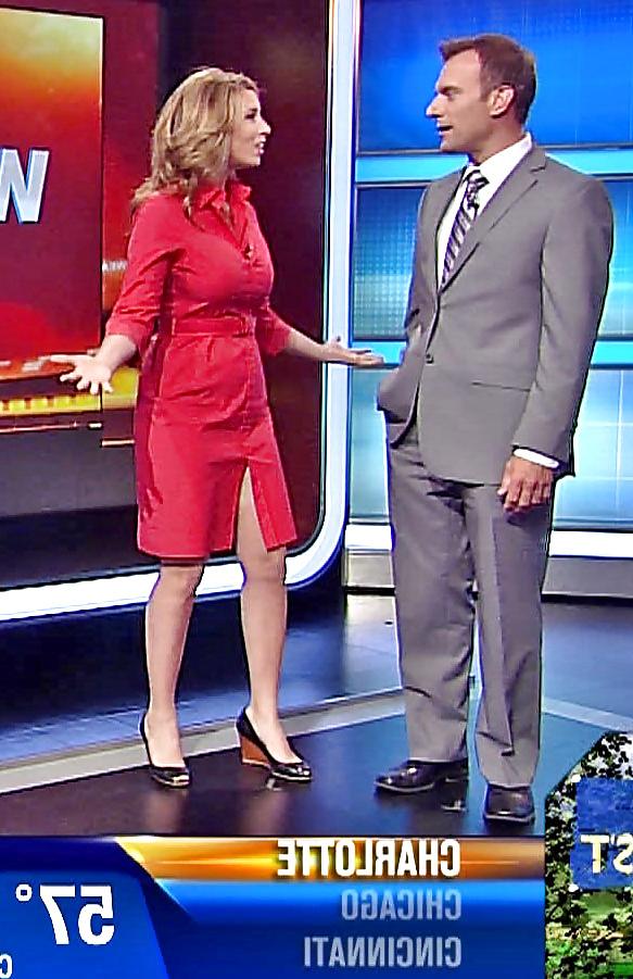 25P Weather Channel Babe: Stephanie Abrams