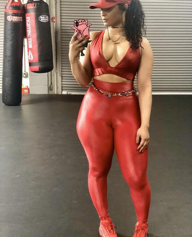 25P Beautiful BBW BOOTY