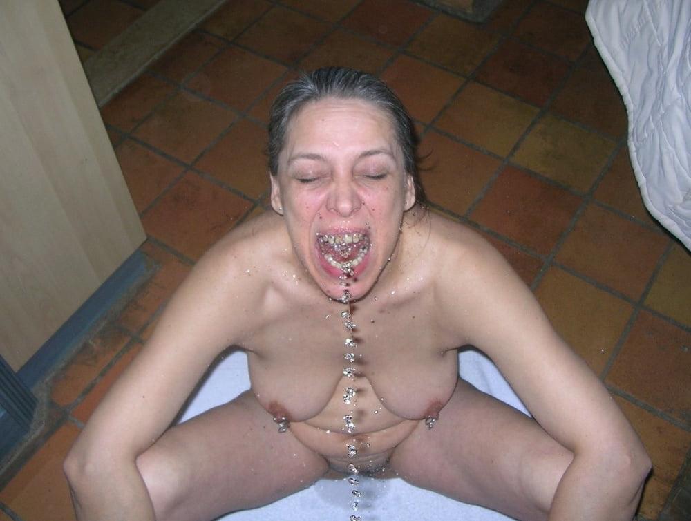 25P Pee paradise 3