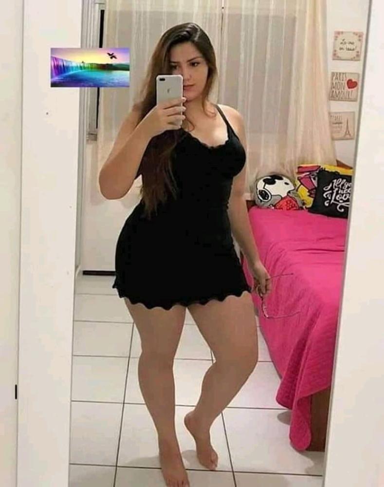 25P housewife hijab mom