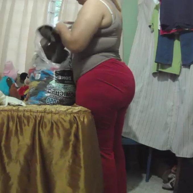 25P housewife hijab mom
