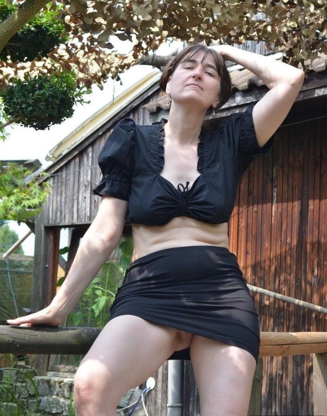 25P pics of a mom thats sexy hot