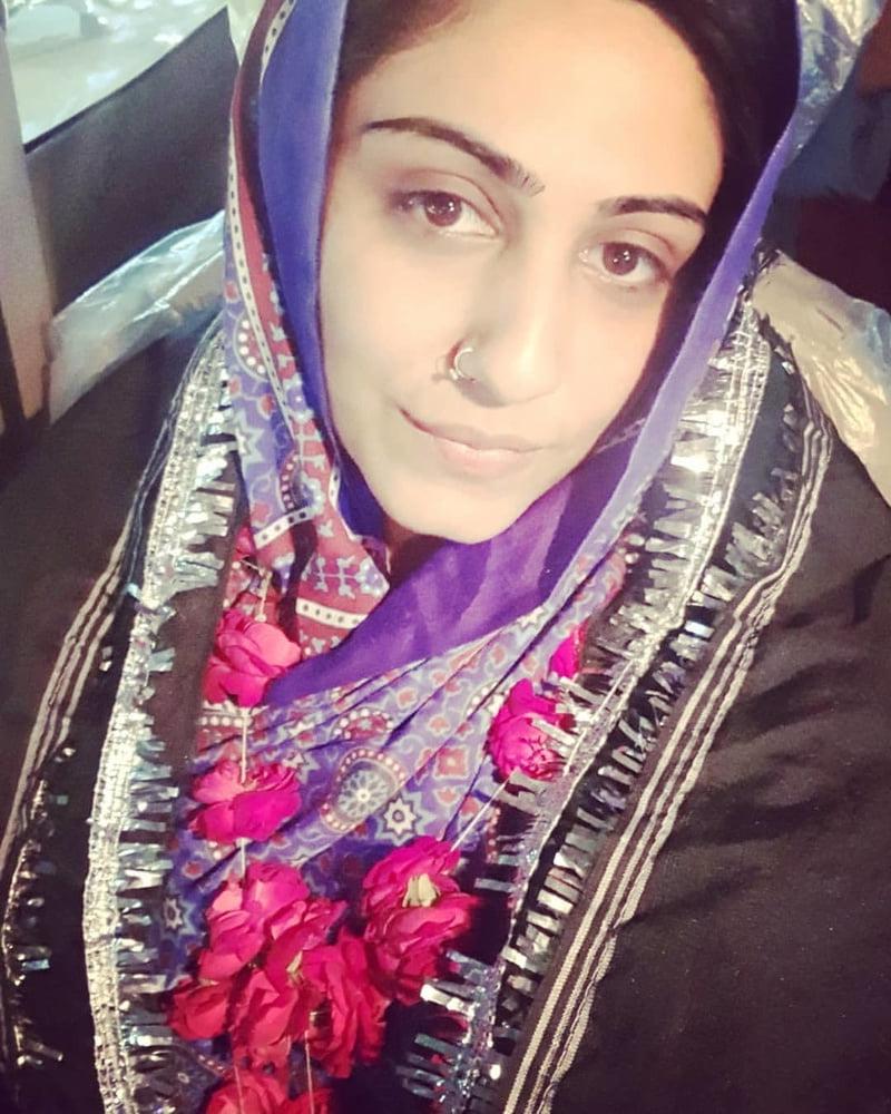 25P Paki Desi Cum Slut