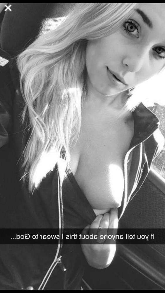 25P That's what she posted 32 (Selfie in English)