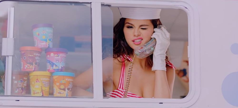 25P SELENA GOMEZ IS OUT NOW TO CUM HARD !!!!!!!!!!