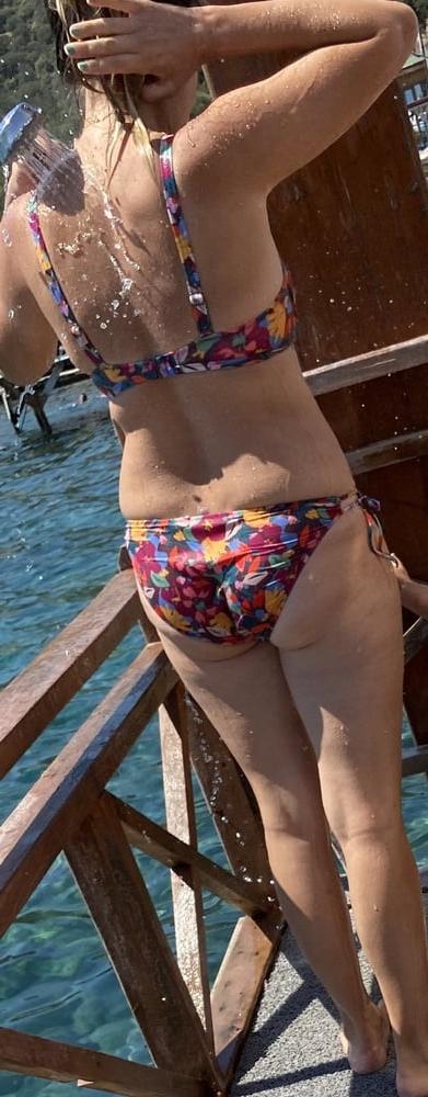 7P Turkish MILFS Mom Beach Mama Turkey