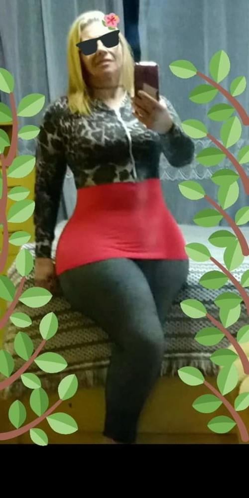 25P Wide Hips N Thicc Booty Mature Mamma