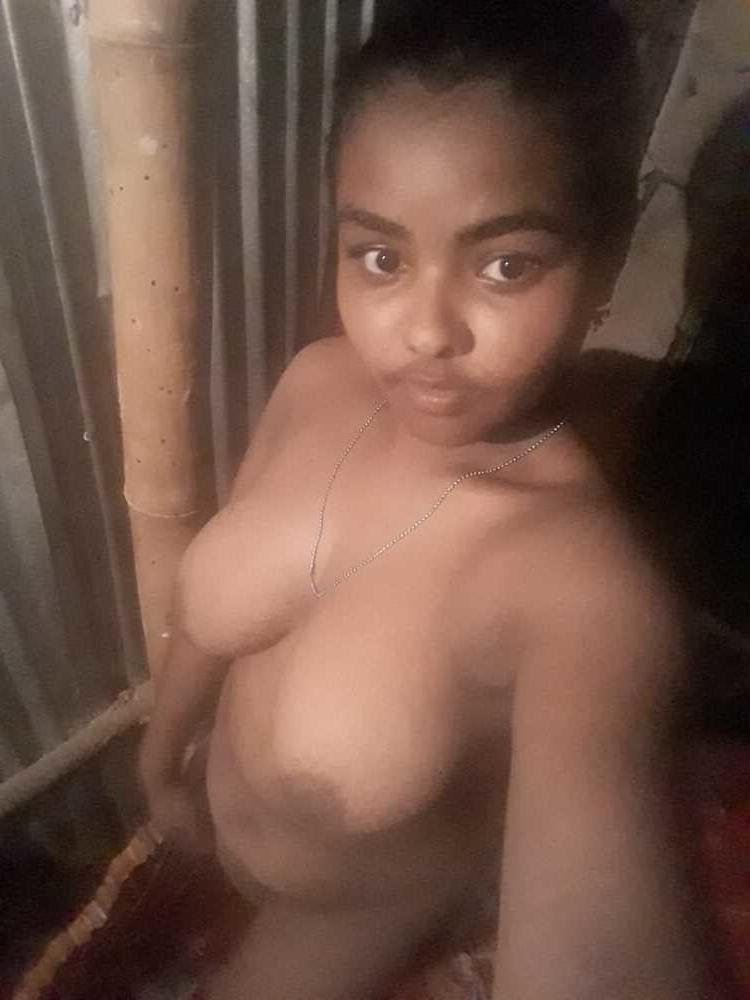 25P Didi ki big boobs bra nude chut fingering in home