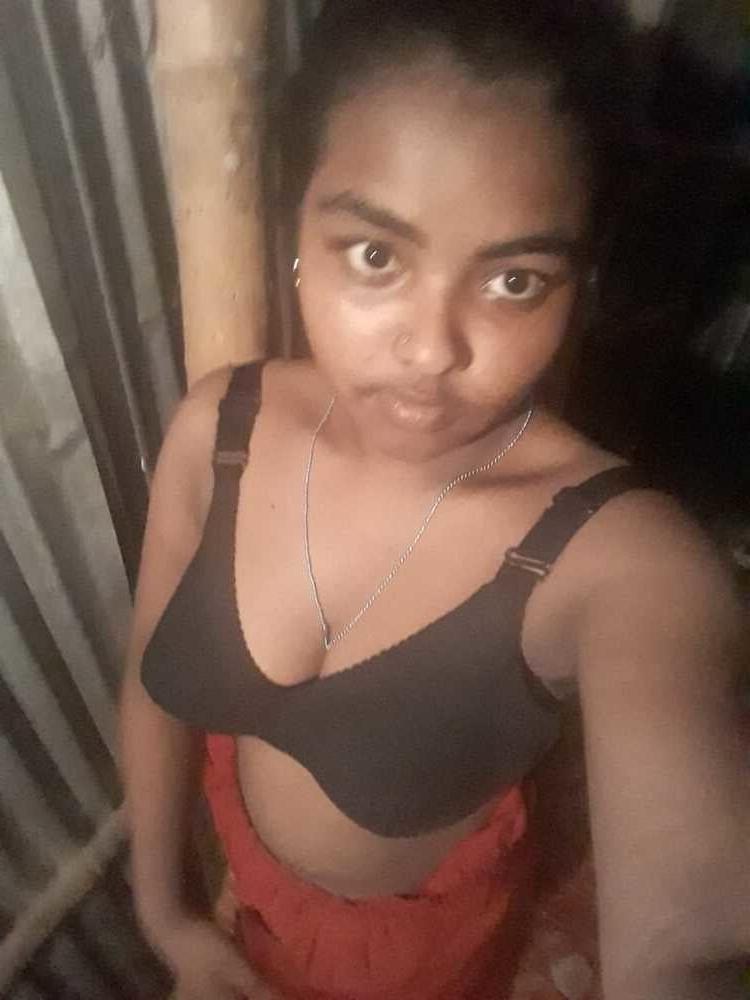 25P Didi ki big boobs bra nude chut fingering in home