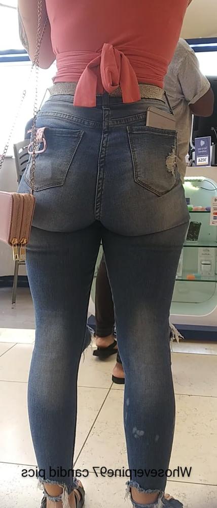 24P Nut over this pawg booty in tight jeans