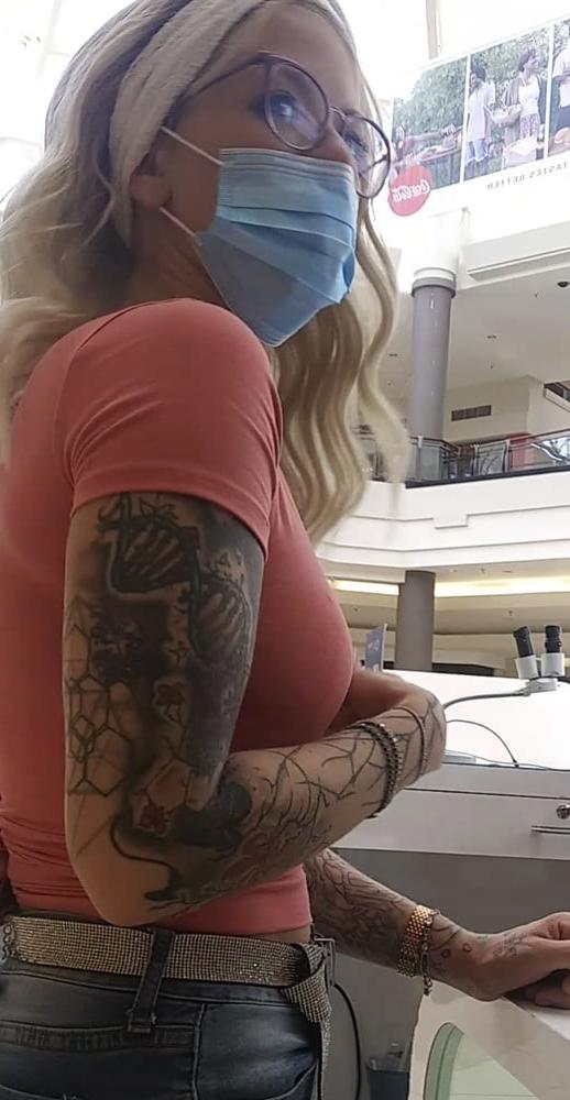 24P Nut over this pawg booty in tight jeans