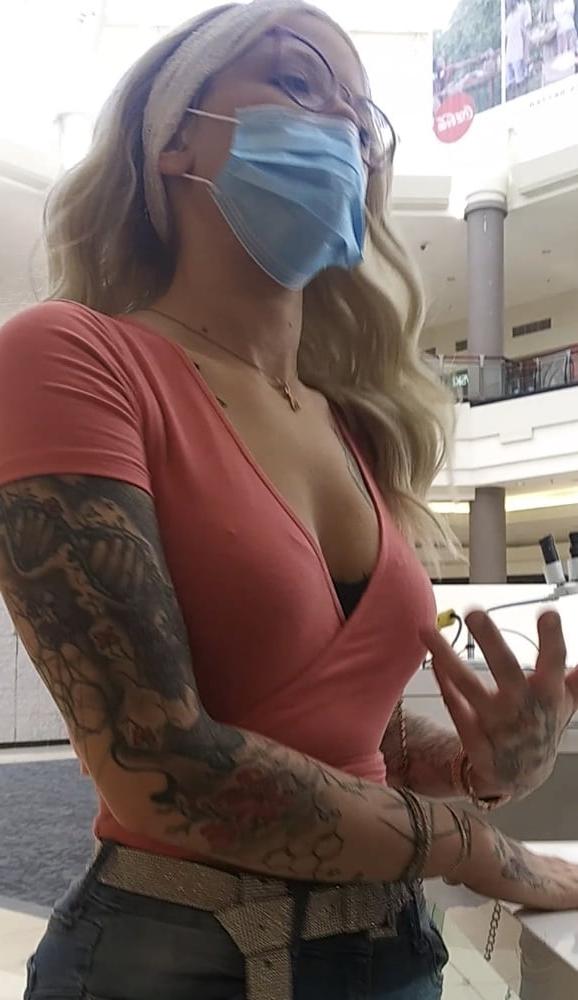 24P Nut over this pawg booty in tight jeans