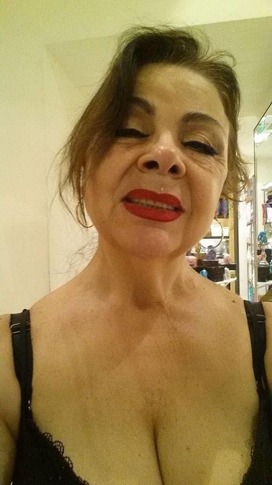 25P more mature milf mom