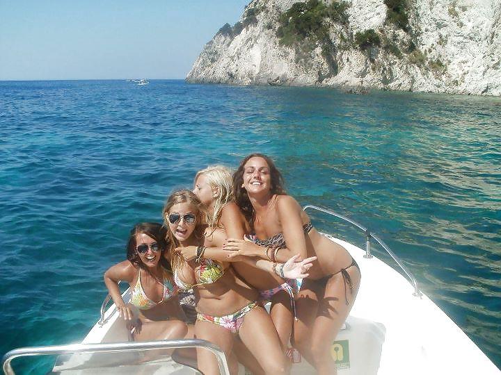 12P Big boobs in bikini 4