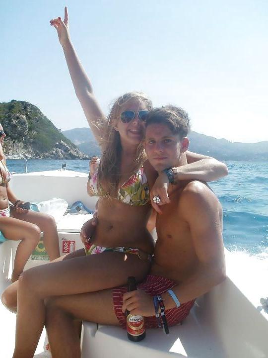12P Big boobs in bikini 4