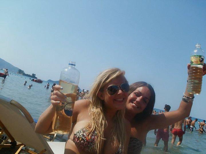 12P Big boobs in bikini 4