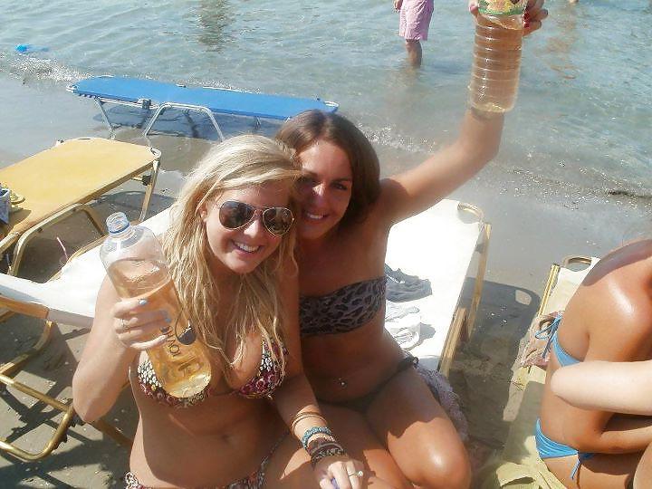 12P Big boobs in bikini 4