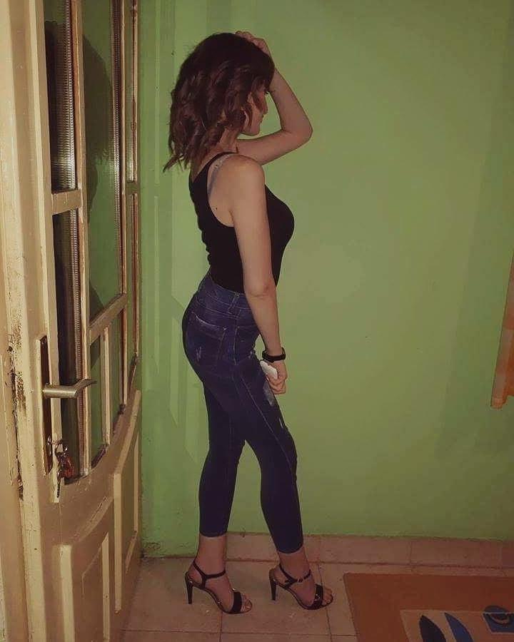 25P Serbian hot slut teen mom beautiful ass Nina Miladinovic