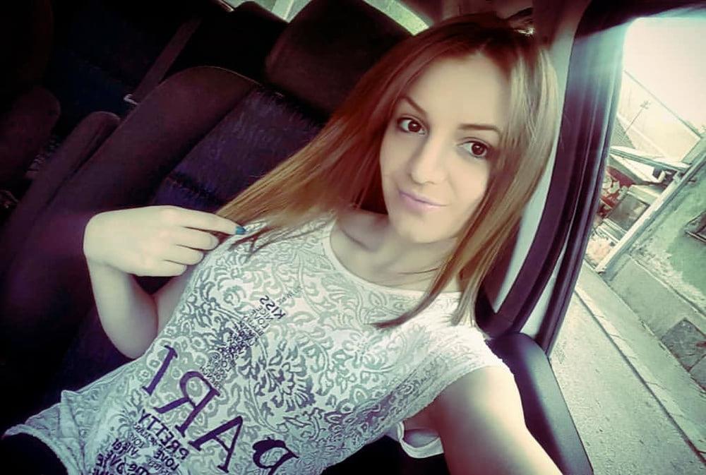 25P Serbian hot slut teen mom beautiful ass Nina Miladinovic