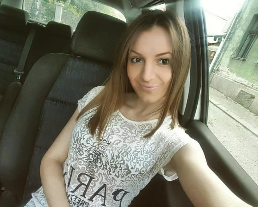 25P Serbian hot slut teen mom beautiful ass Nina Miladinovic