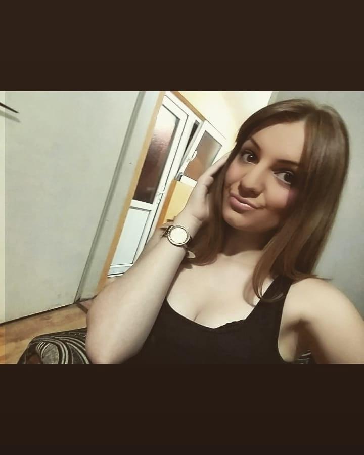 25P Serbian hot slut teen mom beautiful ass Nina Miladinovic
