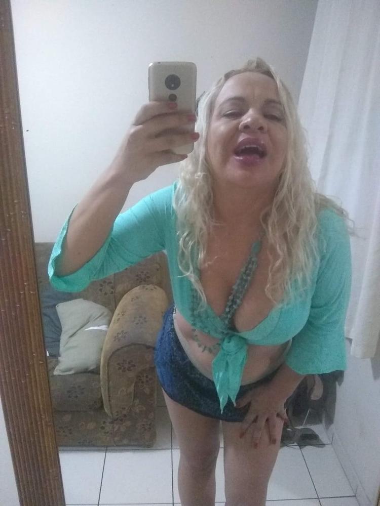 25P coroa loira tesuda