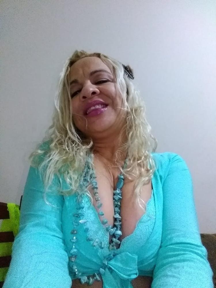 25P coroa loira tesuda