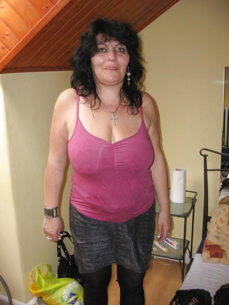 14P Big Tit Mature Mom