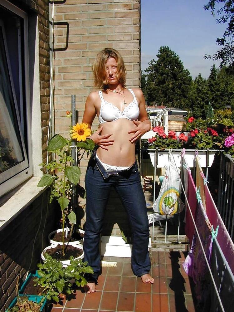 25P Slut on the balcony