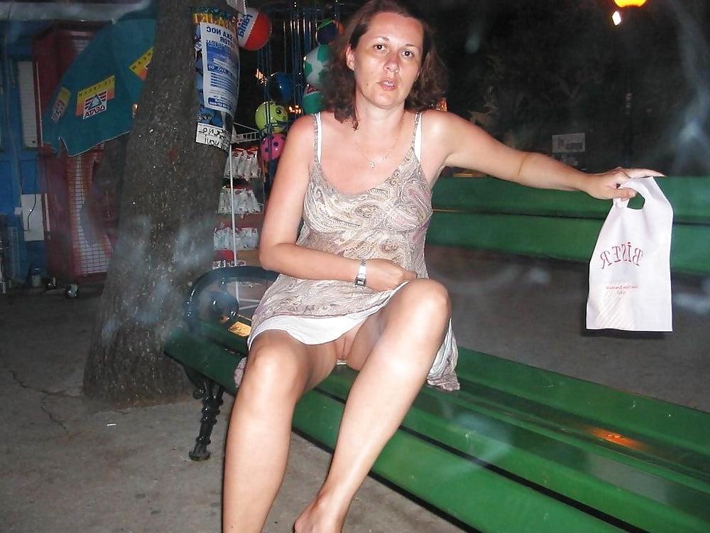 10P Mom loves being naked