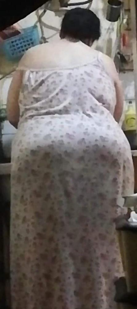 25P fucking whore mom