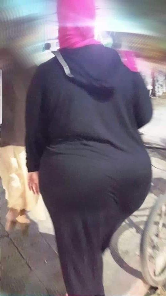 25P fucking whore mom