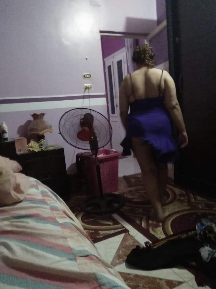 25P fucking whore mom