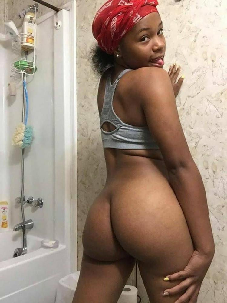 19P Ebony booty &amp; boobs 8