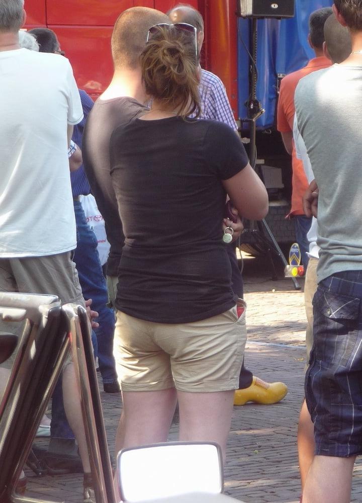 25P Candid street ass bk 59