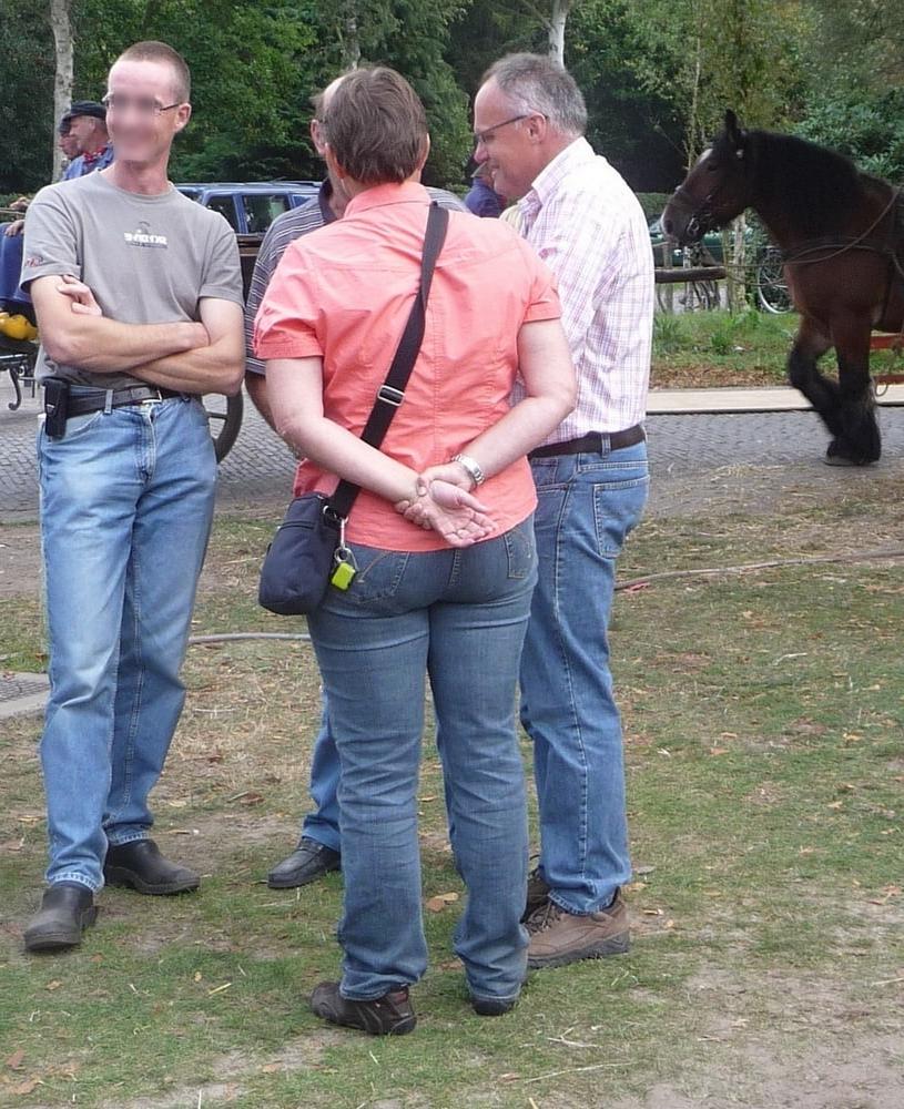 25P Candid street ass bk 59