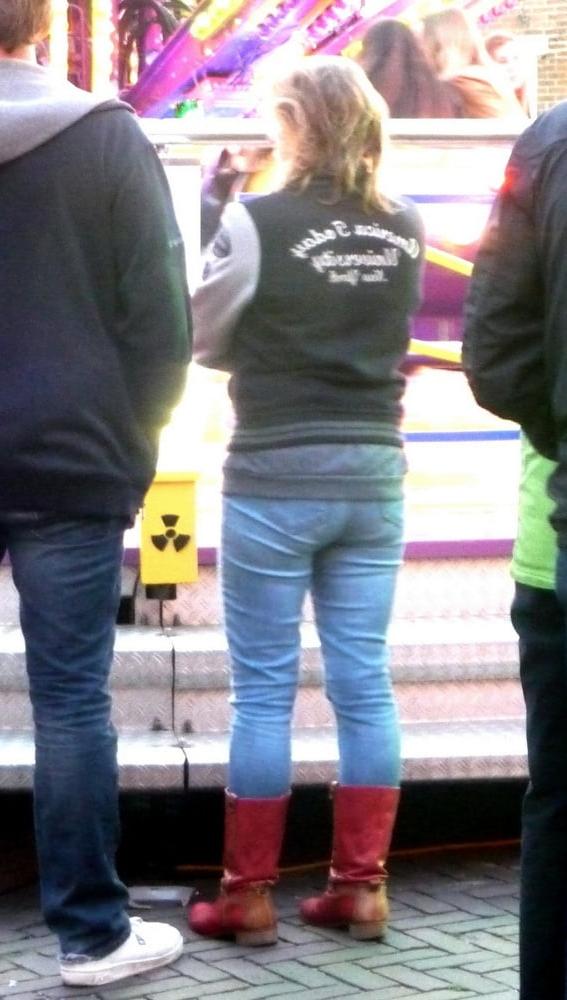 25P Candid street ass bk 59