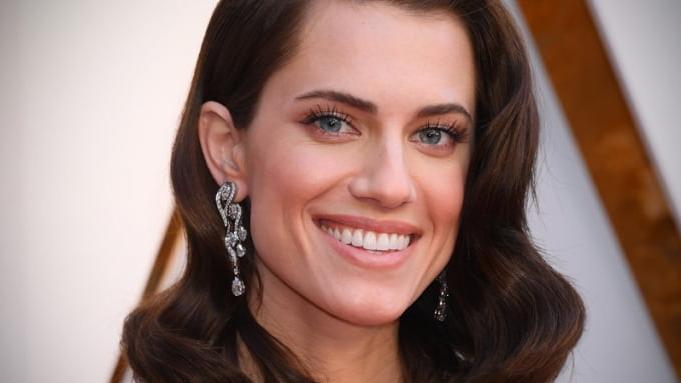 25P Allison Williams Cum Target