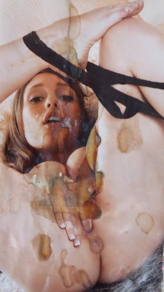 25P Cum stains in Hustler magazine May 2015