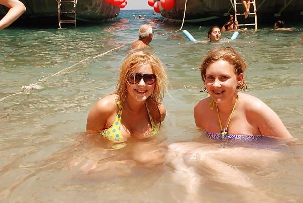 17P Big boobs in bikini 3