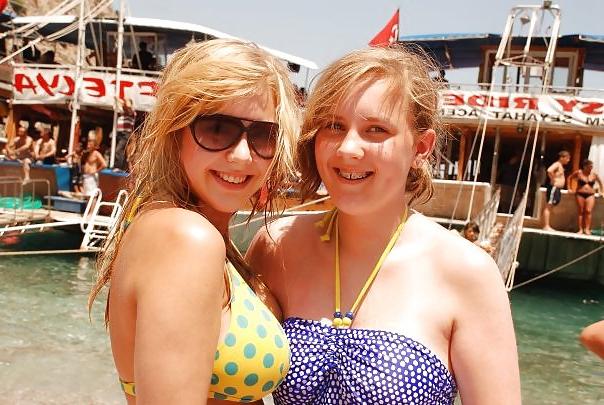 17P Big boobs in bikini 3
