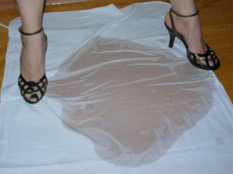 25P The whore pissed herself