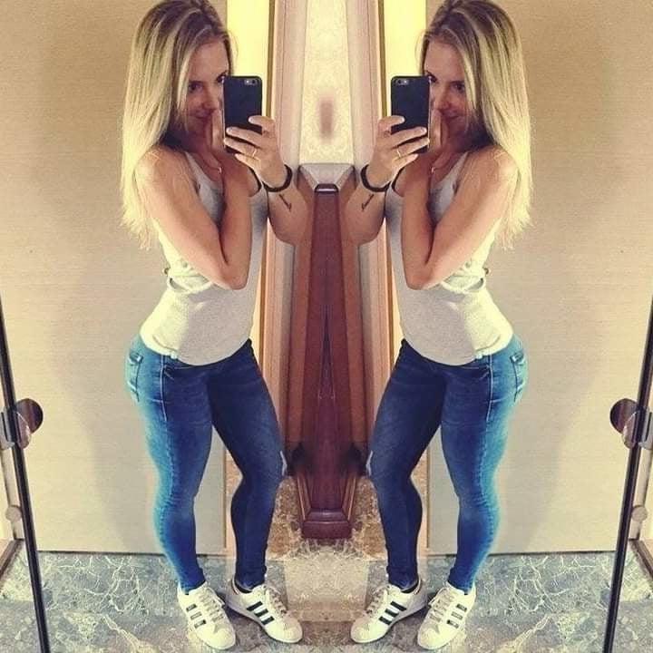 25P Croatian Teen Dora 21yrs