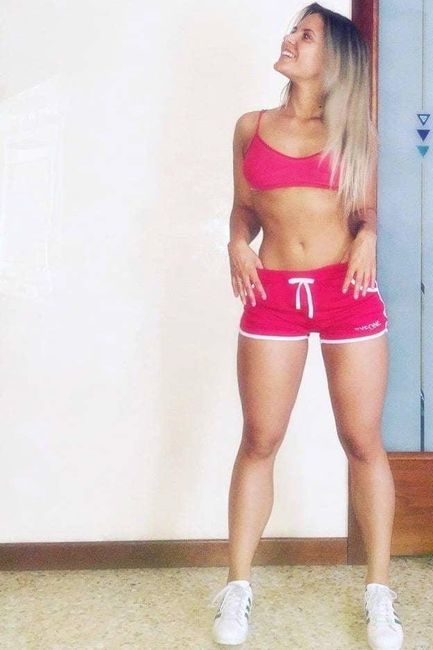 25P Croatian Teen Dora 21yrs