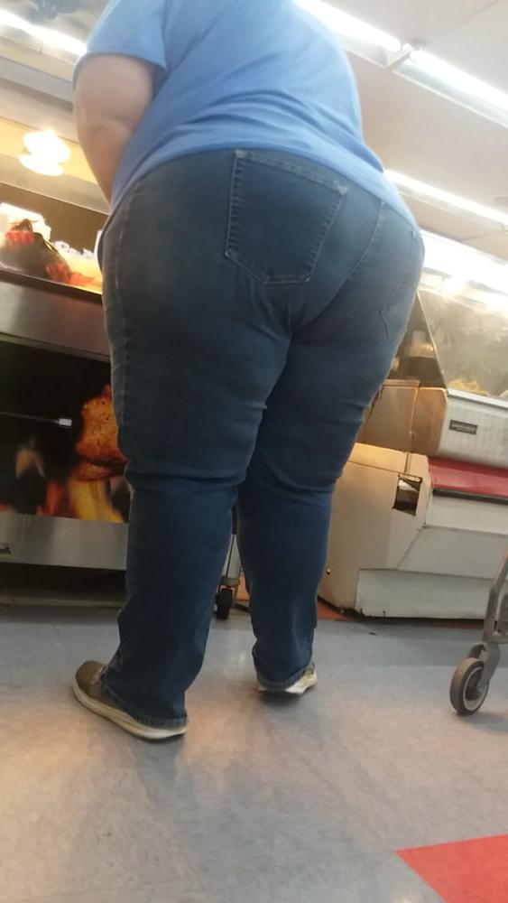 21P Fat white booty blue jeans