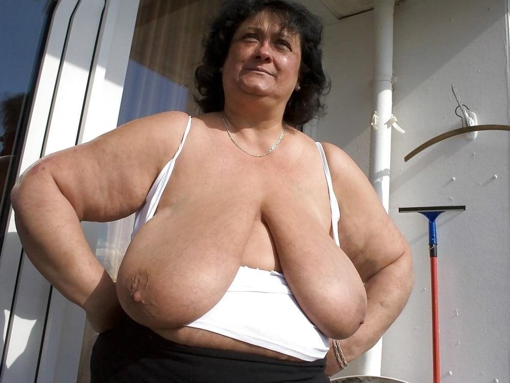 25P Big Boobs Mature 41