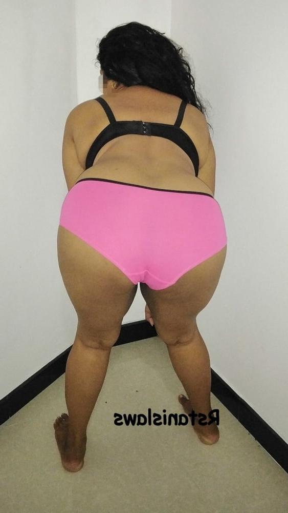 6P SL Mature Aunty