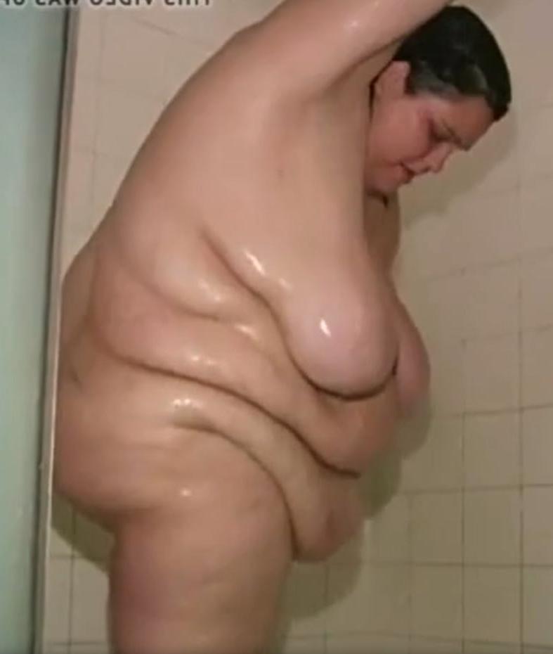 25P Dream Figure SSBBW Showering